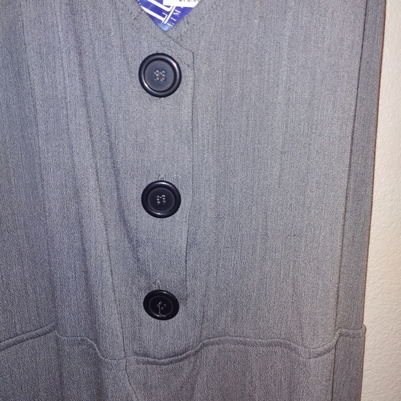 Lucy love gray planet Jumpsuit Nwt medium buttons - Picture 4 of 9